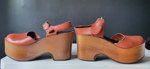 Vintage brown genuine - 70's,